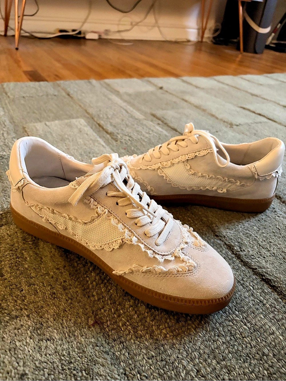 Dolce Vita Lace-Trim Sneakers in Cream US 10.5